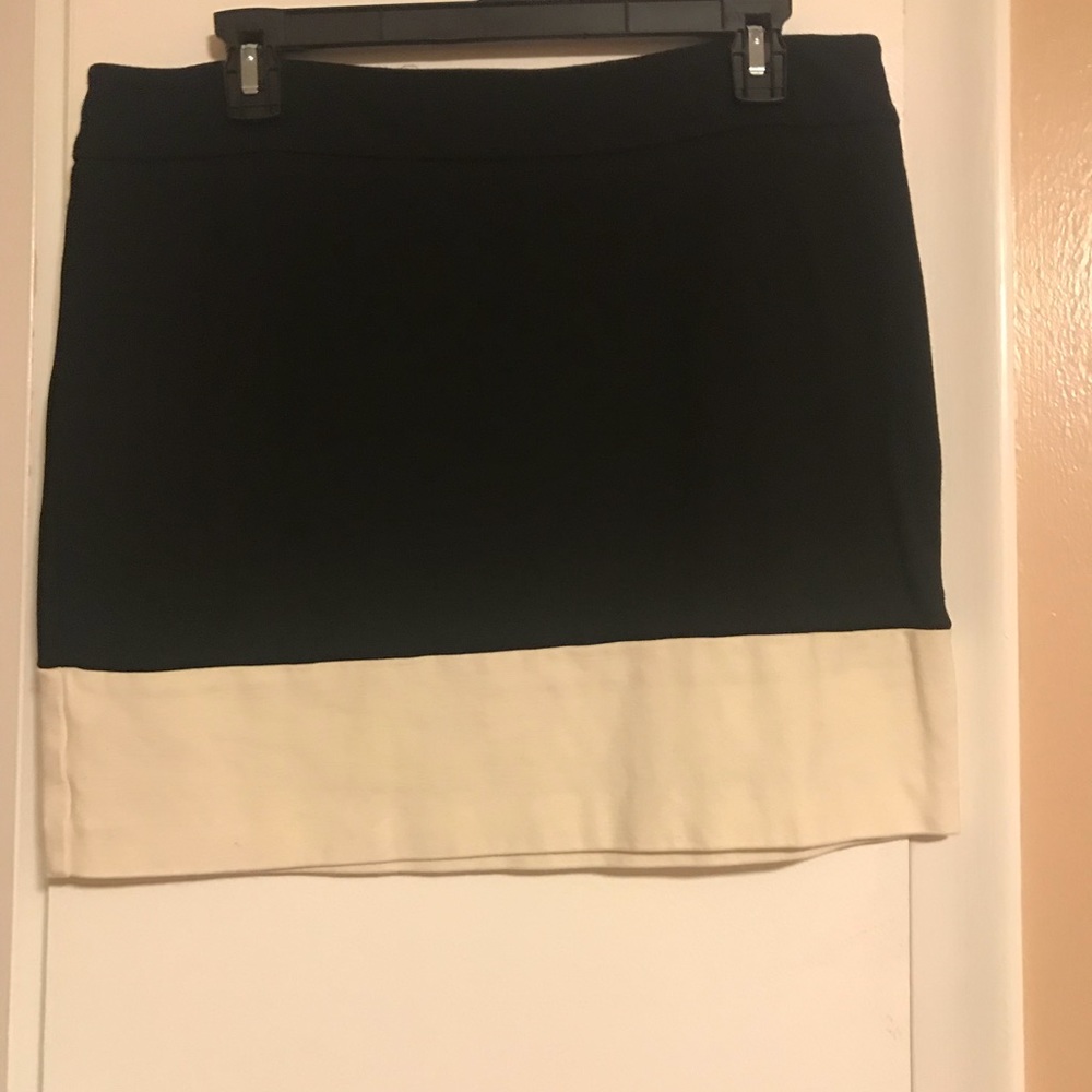 Mini White and Black Skirt